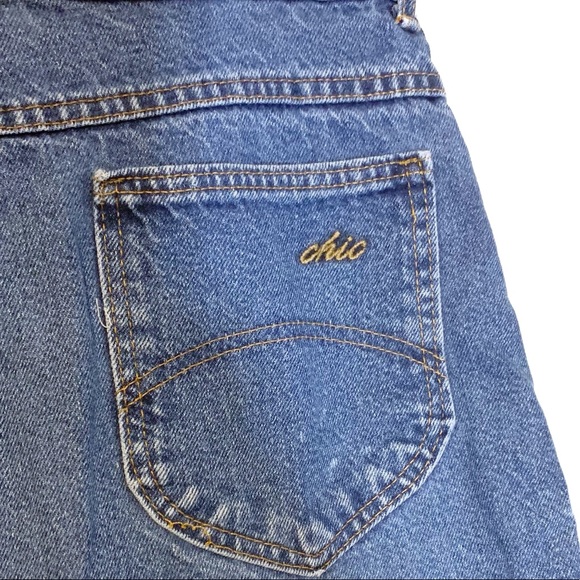 Vintage Chic mom denim shorts - Picture 4 of 5
